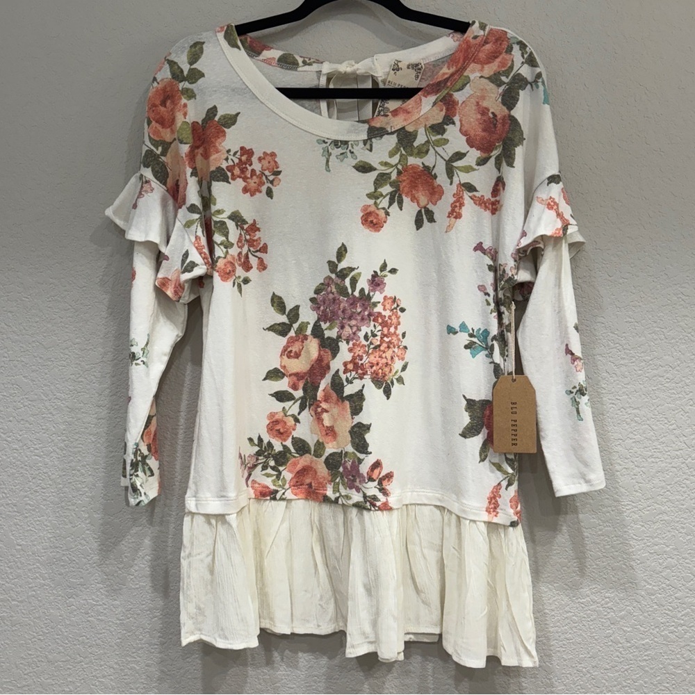 NWT Blu Pepper Floral Long Sleeve Top